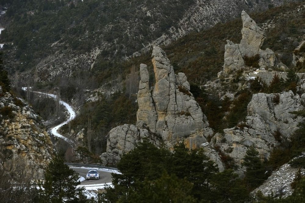 Loeb növelte előnyét Monte-Carlóban 4