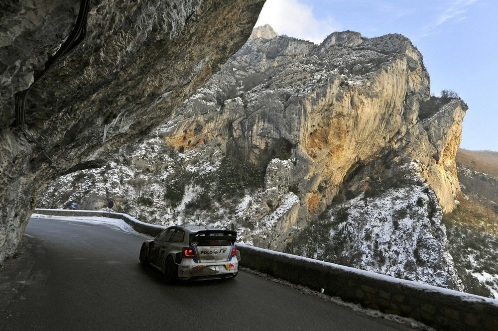 Loeb növelte előnyét Monte-Carlóban 17