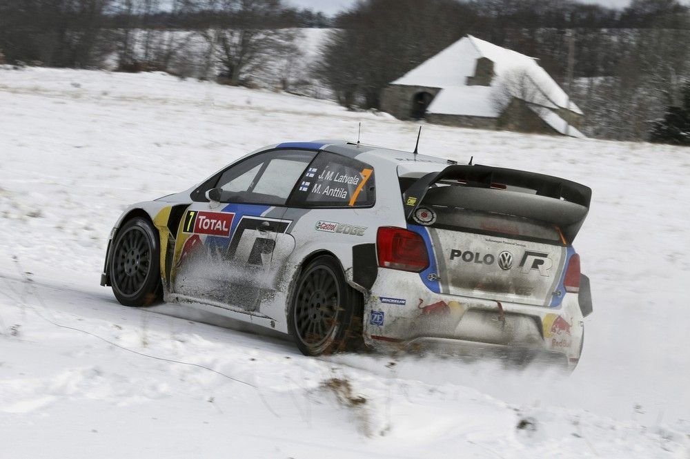 Loeb növelte előnyét Monte-Carlóban 19