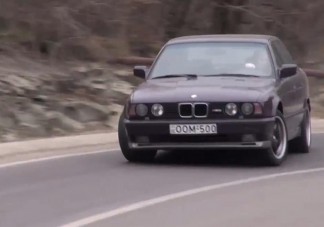 Ez az ember csak a maffia sofőrje lehet!