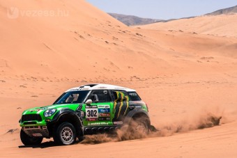 Dakar: Rekorddal győzött Peterhansel