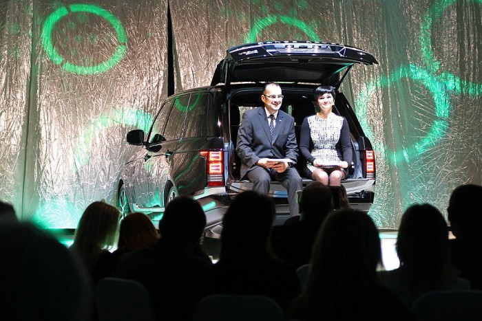 Kérdezz felek, avagy ki tud többet az új Range Roverről? Játékos vetélkedő sok percben.