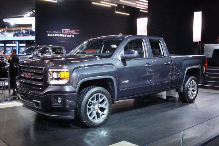 Detroiti Autószalon egy magyar autódizájner szemével 13 GMC Sierra. Húúú, ez kegyetlen, és iszonyat magas