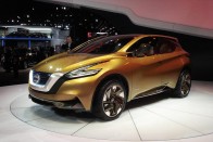 Nissan Resonance-koncepció: arra hivatott hogy az új Murano és Qashqai formáit vetítse előre. Arányaiban szerintem rendben van, és a részletek is tetszetősek