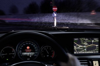 Ámokfutás-gátló a Mercedestől