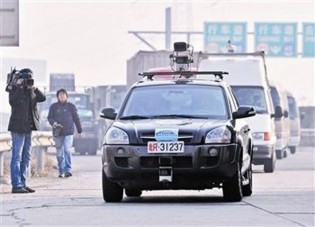 A kínai katona aludhat is a kormánynál