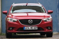 Az első Mazda LED-es "visual signature"-rel, látvány-aláírással