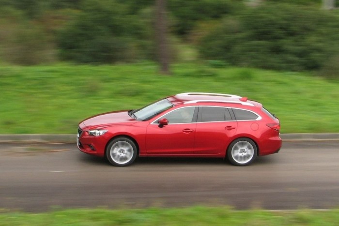 Új Mazda6: a Passat ráncos vénség mellette 14