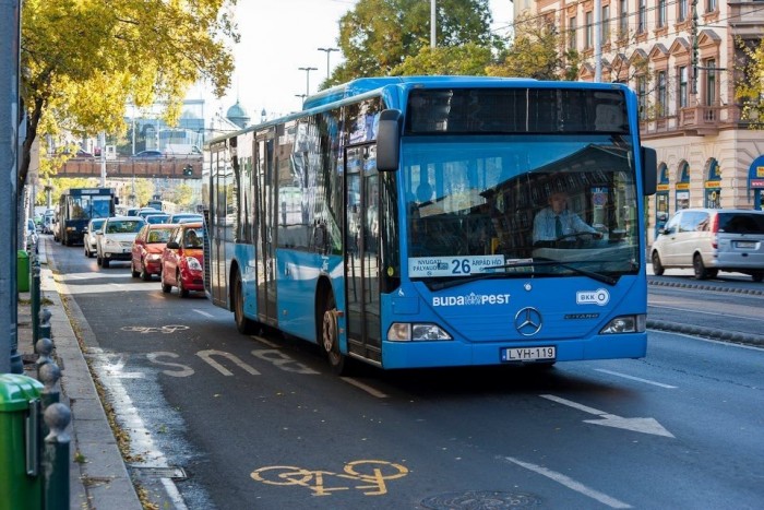 Használt buszokat bérelne a BKV 1 Jelenleg több tender előkészítése zajlik, mert a BKK elkötelezett abban, hogy jelentősen megújítsa a fővárosi autóbuszparkot