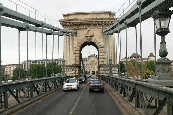 Más cégeknek is van utcakép szolgáltatása 