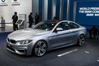 Fotókon az M4 Coupé - illetve...