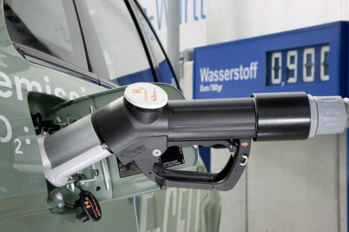 A Renault-Nissan, a Daimler és a Ford mostantól közösen dolgozik a hidrogén-üzemű technológián