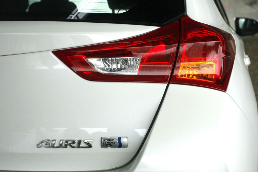 A Lexus által diktált úton indult el az Auris