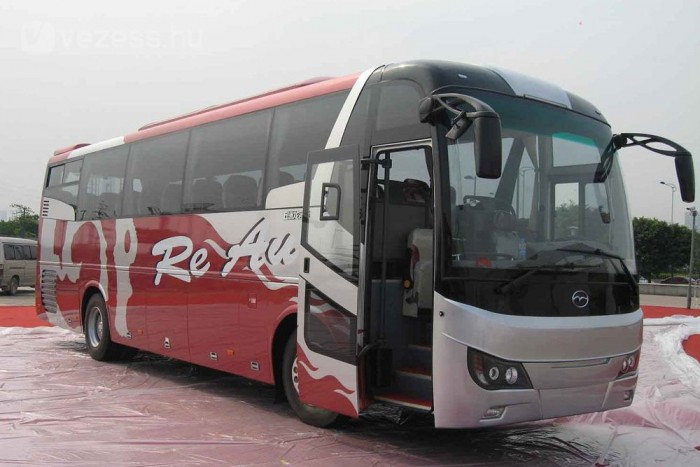 Szexfilmmel jobban telik a buszozás?