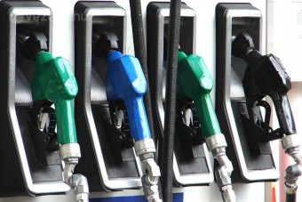 Olcsóbb lesz az üzemanyag
