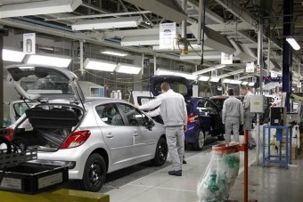Újra leáll a Peugeot egyik gyára