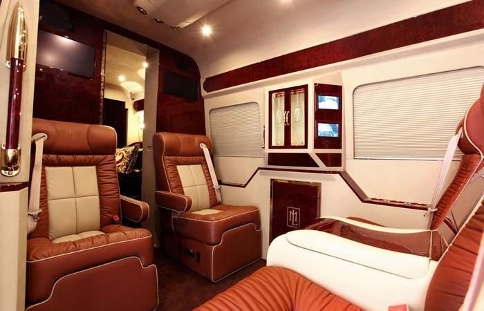 A járműhöz érintőképernyős vezérlőegység is rendelhető