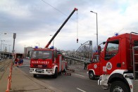 Látványos fotók budai gigadugó okáról 26