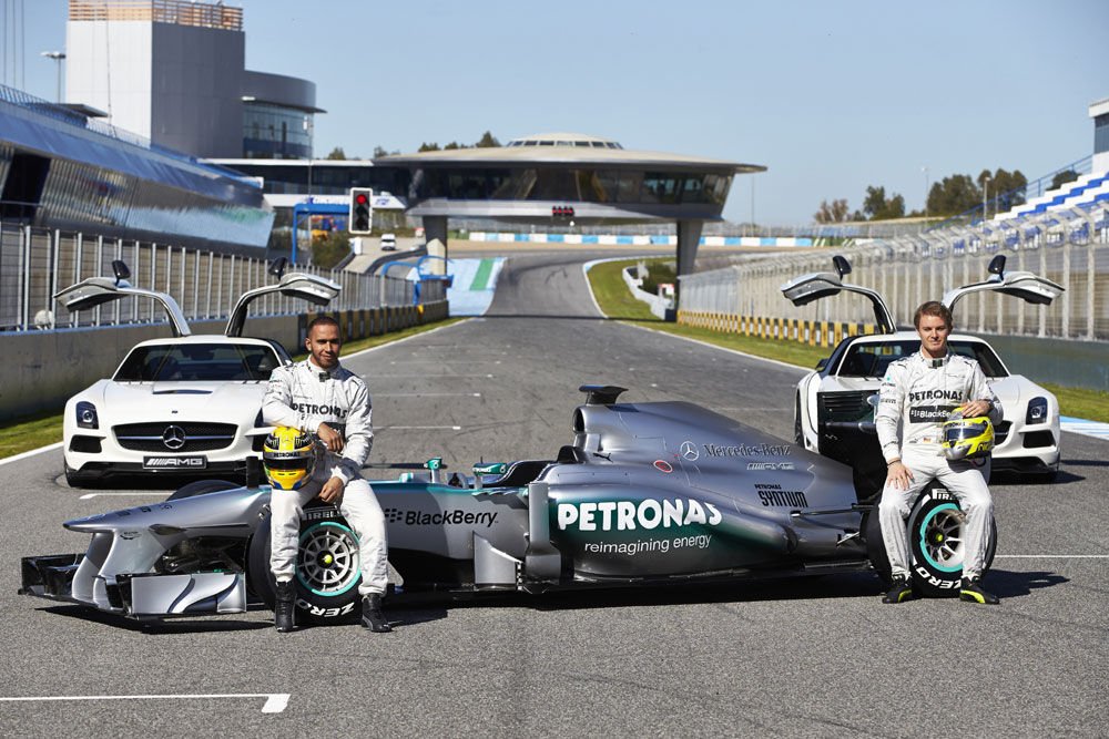 F1: Pályán az új Mercedes 5