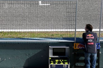F1: A Red Bullnak nem futja két csapatra