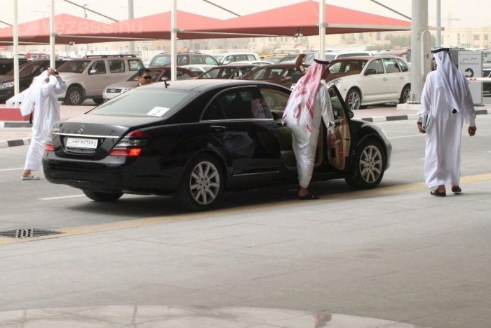 4. Katar, 56 Ft/liter. Újabb arab ország, mesterséges üzemanyagárakkal.