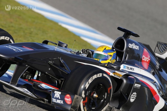 F1: A Ferrari lenyomta a mezőnyt 8