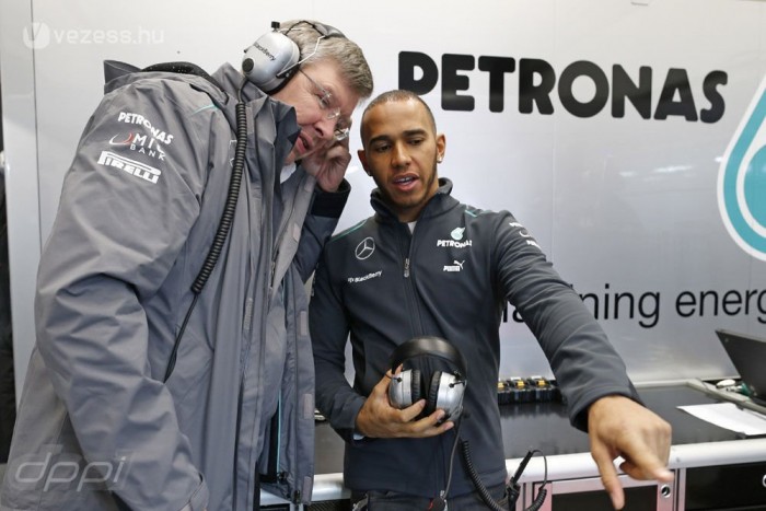 Brawn: Hamilton a megoldás része 6 | Vezess Brawn: Hamilton a megoldás része 6