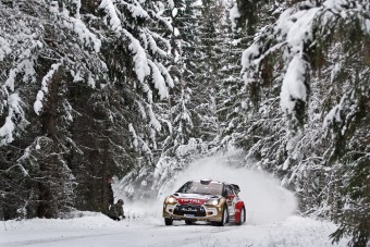 Loeb vezet a Svéd-ralin