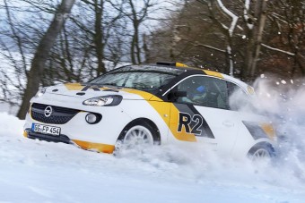 Apró raliautó az Opeltől