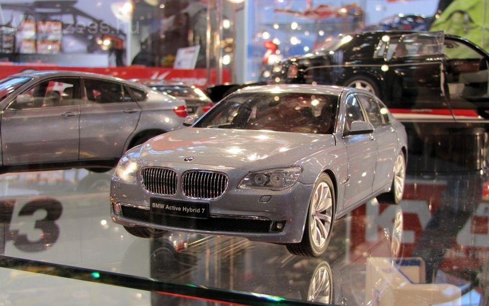 Kyosho BMW ActiveHybrid 7