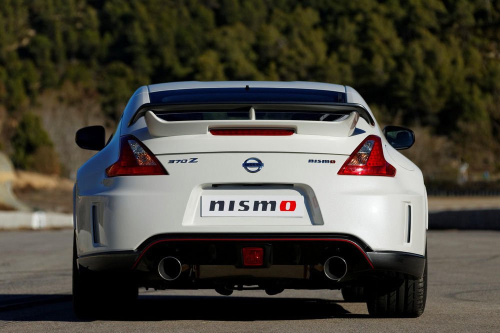 Kigyúrta magát a Nissan 370Z 6