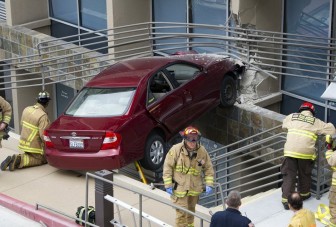 Félelmetes balesetet úszott meg a 70 éves autós