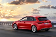 Plusz két ajtó a pokolba: Audi S3 Sportback 18