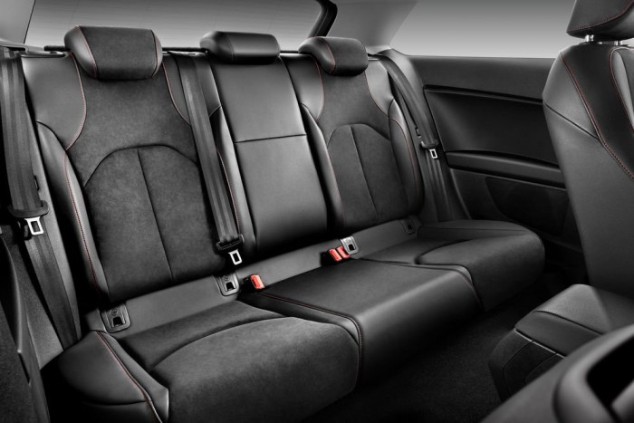 Három ajtóval még dögösebb a Leon 7 | Vezess Három ajtóval még dögösebb a Leon 7