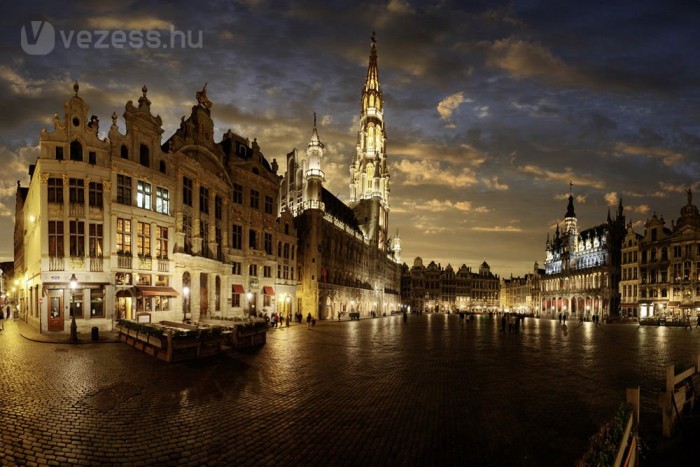 Top 10: Hol a legdrágább a benzin? 13 | Vezess 8. Belgium - 490,3 Ft/liter. Autóipara válságban van, a Ford, az Opel és a Mitsubishi is lehúzta a rolót helyi üzemében, hogy ne a nagyobb piacokon zárjon be gyárakat. A benzinár sem dobja fel a helyieket. A képen Brüsszel főtere