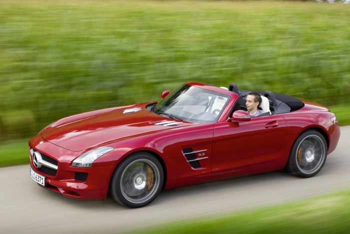 Brutális sportkocsi veterán álarcban 8 | Vezess Brutális sportkocsi veterán álarcban 8