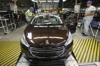 Gigantikus veszteség a Peugeot-nál