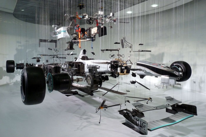 F1: Egyedül nem megy 3