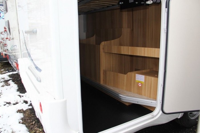 Üdülés lakóautóval – gurulj és láss! 16 | Vezess A világ legtutibb csomagtartója. Mindennek van hely, akár a családi bicikliállomány is bepakolható