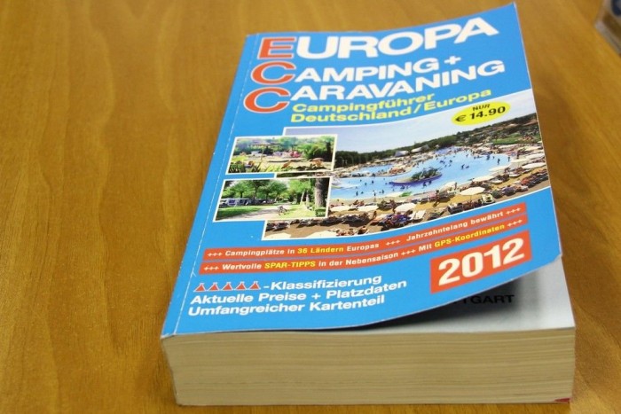 Üdülés lakóautóval – gurulj és láss! 8 | Vezess Európai kempingkatalógus: több ezer cím, ahol vizet vehetünk fel, szennyvizet engedhetünk le, vagy beállhatunk éjszakára a biztonságba, rosszabb környékeken