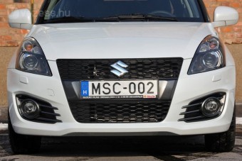 Ravaszkodva támadja újra a csúcsot a Suzuki