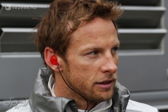 F1: Button szerint szenved a McLaren
