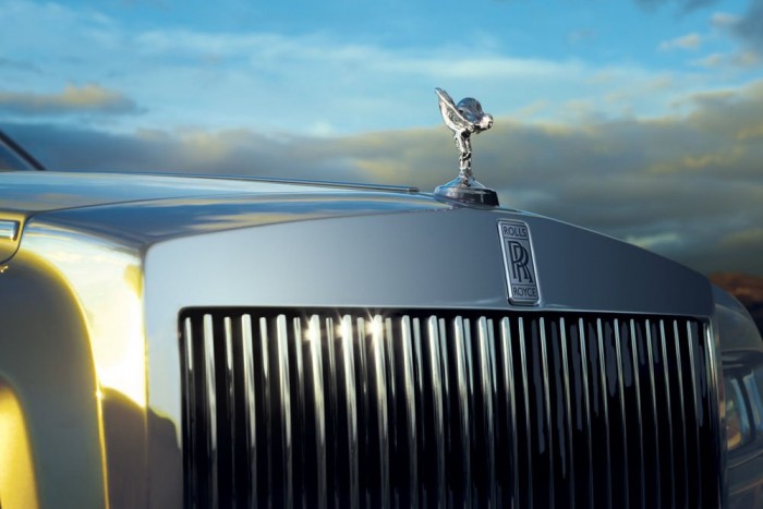 Kigyulladhat a Rolls-Royce Phantom 3 | Vezess Nem tesz jót a márka hírnevének az eset