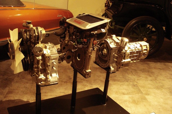 Ez még mindig nem a Mazda-múzeum! Egy Wankel-motor