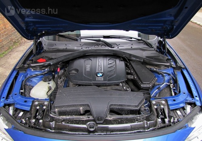 A kétezres turbódízel 184 lóereje és 380 Nm-e jóformán bármire elég és étvágya is szerény