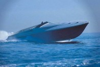 Pininfarina Magnum Marine 80. A független dizájnházak előszeretettel terveznek bármit, amit el lehet adni. Az 5200 lóerős, 24 méteres hajó egy speedboat és egy luxustúrázó nyolcszemélyes keveréke, legnagyobb sebessége 60 csomó (96 km/óra)