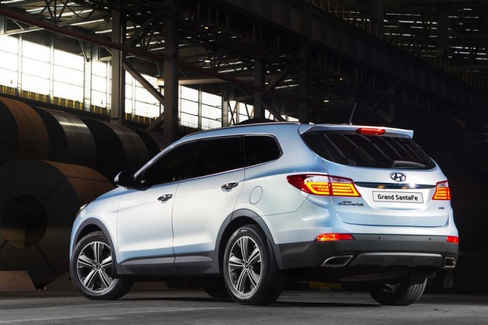 Megnyújtották a Santa Fét 4