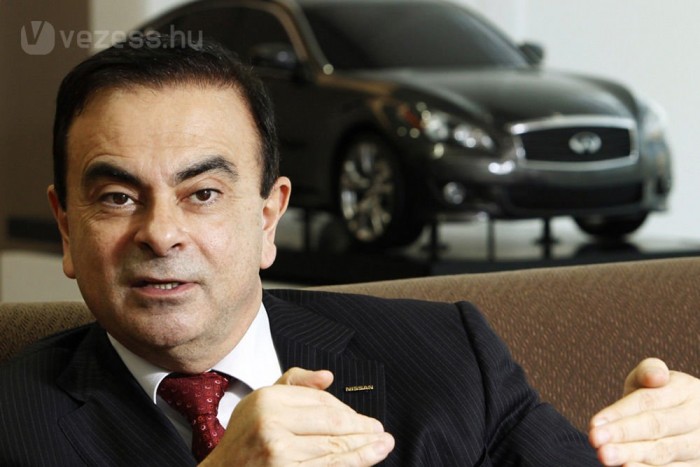Carlos Ghosn, Renault-Nissan, 2 milliárd 688 millió Ft. Ghosn tavalyi fizetése a japán vállalatok nem naptéri évéhez kötődő üzleti éve miatt még nem nyilvános, a 2011-es adat alapján ő a legjobban fizetett autóipari vezető Japánban