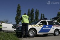 Szabályos autósokat büntetett a rendőrség 80