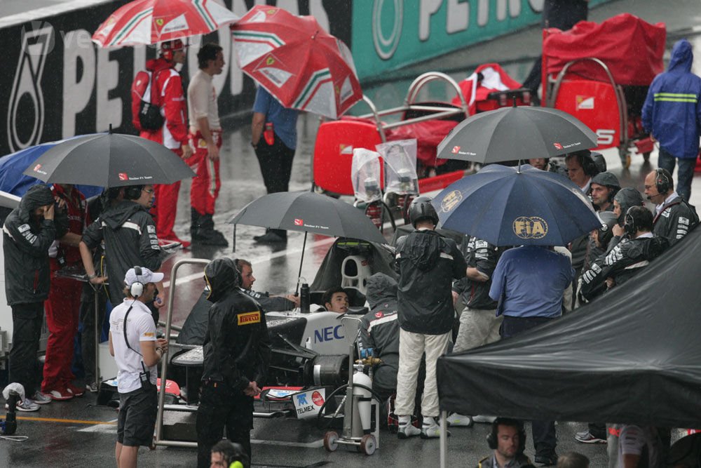 F1: Monszunok, hőség, megszakított futamok 13